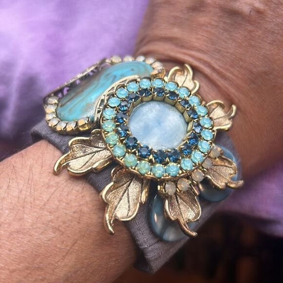 Pretty jewel encrusted cuff with cloth wrapping. - Picture 3 of 7
